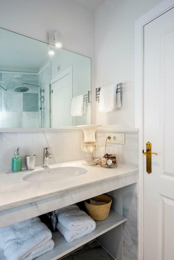 Apartamento La Catedral Sevilla Eksteriør bilde